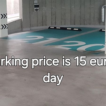 Happy Inn Emporia, Self Chek-In, Parking In The Underground Garage Vilnius Exterior photo